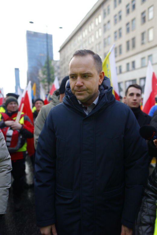 Styl Rafała Trzaskowskiego i Karola Nawrockiego