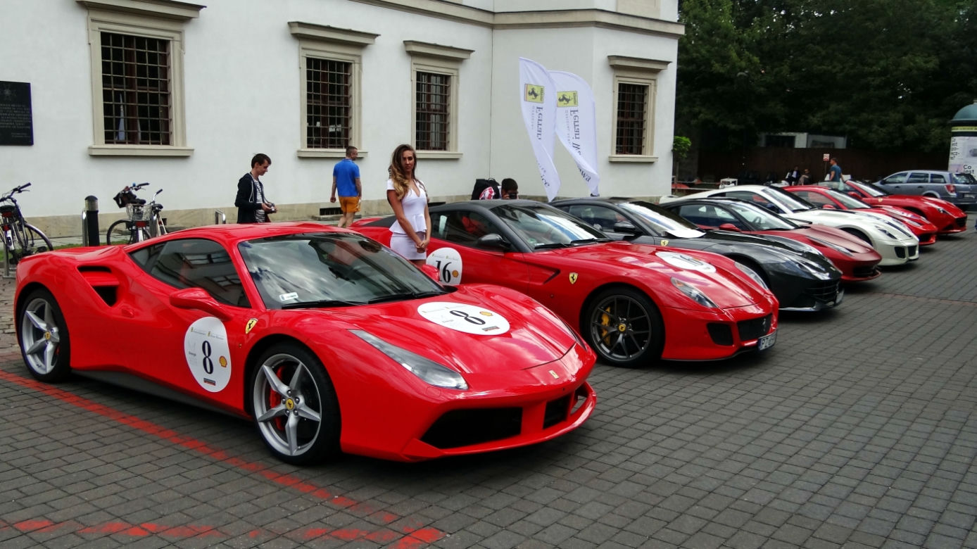 Kawalkada Ferrari przez Polskę 2015