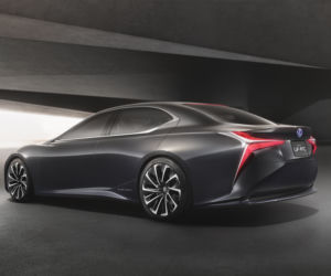 Koncepcyjny Lexus LF-FC
