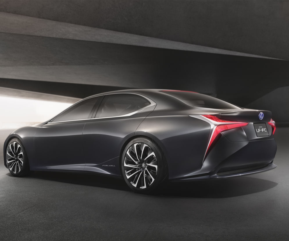 Koncepcyjny Lexus LF-FC