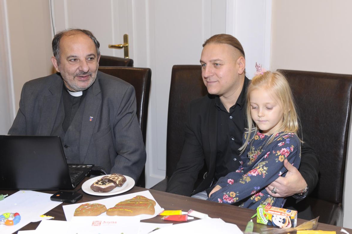 Ks. Tadeusz Isakowicz-Zaleski i Paweł Golec
