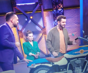 Kamil Bednarek zniszczył budowlę z 90 tysięcy klocków!