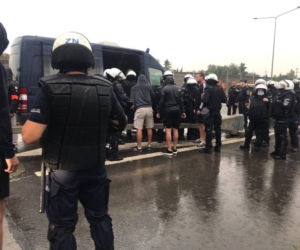 To miał być NAJAZD KIBOLI DINAMA na Warszawę? Policjanci zatrzymali trzy autokary!