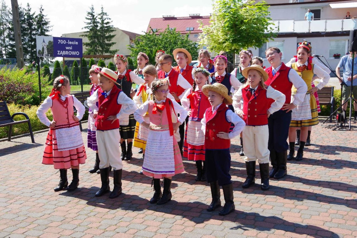 700 lat Ząbrowa