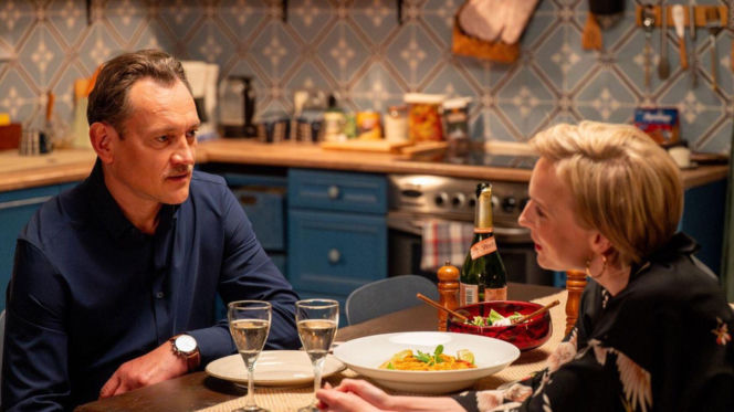 Barwy szczęścia odc. 3263. Sonia (Weronika Nockowska), Robert Stefaniak (Paweł Ławrynowicz)