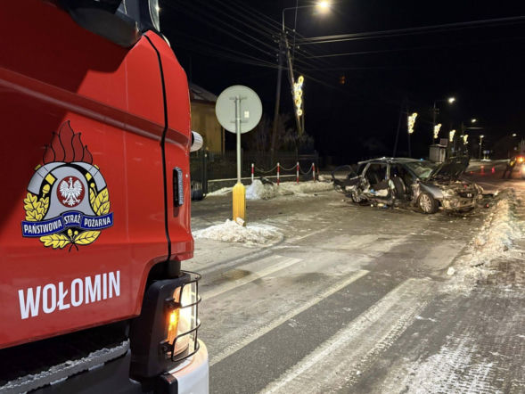 Pijany kierowca rozbił auto pod Wołominem! Pięcioro rannych w szpitalu