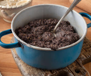 Masę makową zrobiłam już tydzień temu. Dzięki temu trikowi jest świeża i aromatyczna nawet po miesiącu 