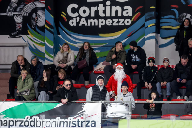 Mecz hokejowy Reprezentacji Artystów Polskich i Przedsiębiorców