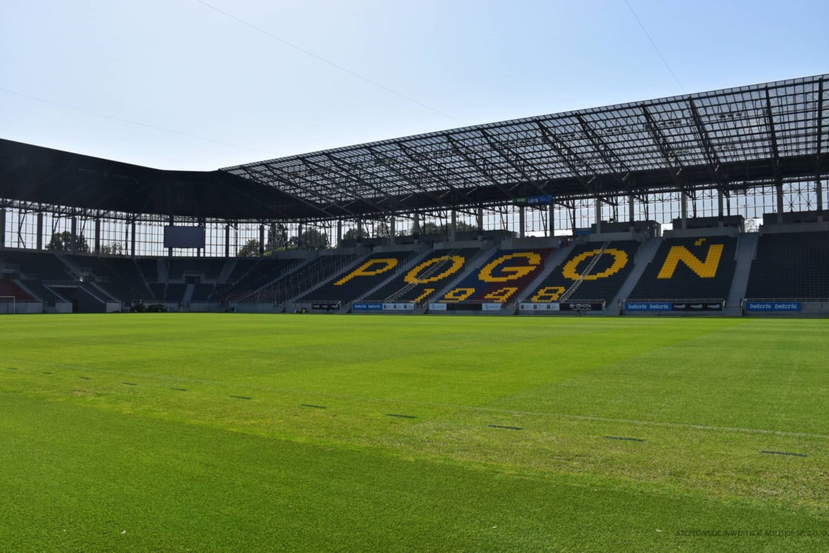 Budowa stadionu w Szczecinie dobiega końca. Trwają prace wykończeniowe i porządkowe