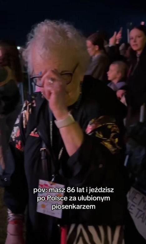 86-letnia mieszkanka Rybnika jeździ za Dawidem Kwiatkowskim po Polsce