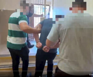 Rozkładające się zwłoki na Ochocie. 32-latek w rękach policji