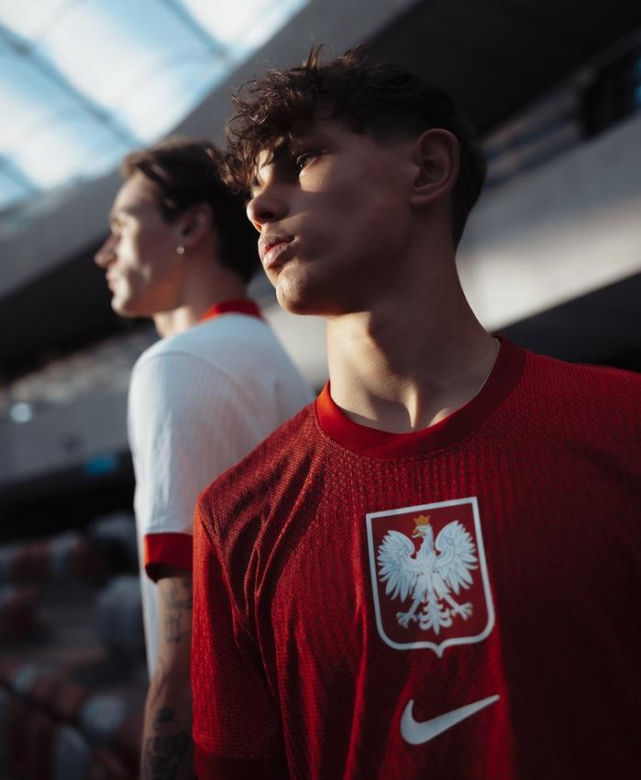 Nowe koszulki piłkarskiej reprezentacji Polski 2024