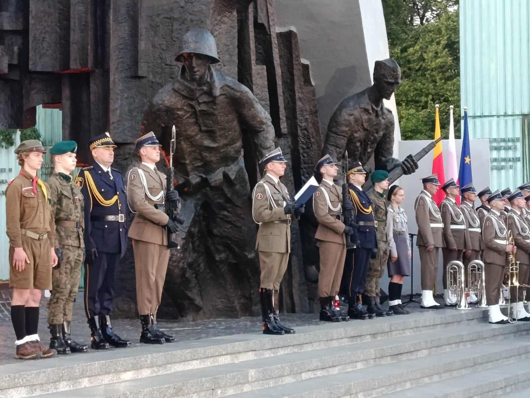 81. rocznica Powstania Warszawskiego. Uroczystość na pl. Krasińskich (31.07.2025)