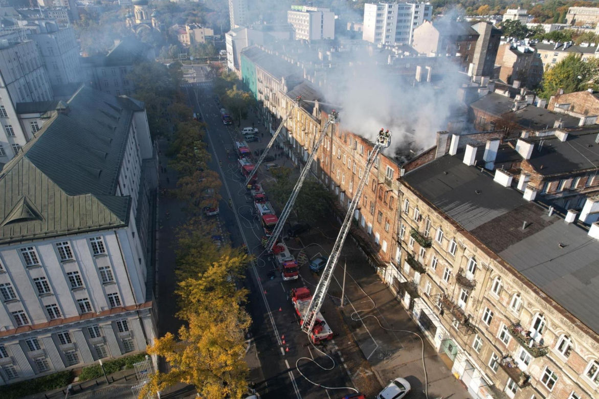 Warszawa. Pożar opuszczonej kamienicy przy Wileńskej 11