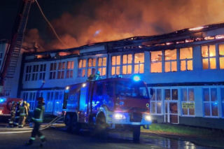 Hajnówka. Pożar sklepu meblowego. Milionowe straty