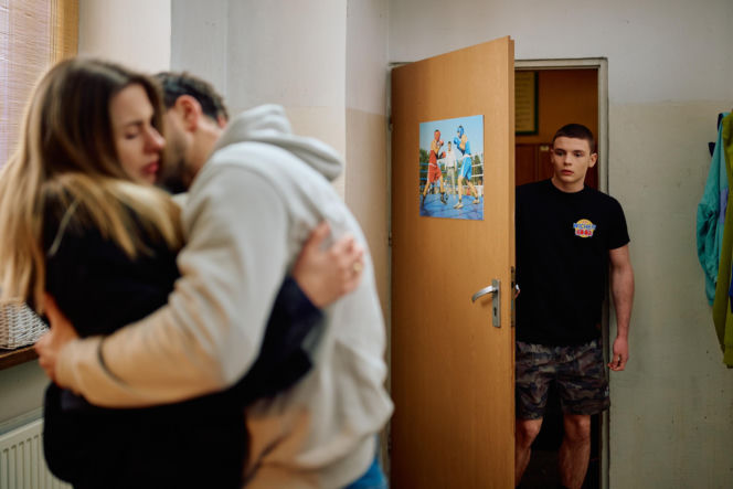 Eliza znów wpada w ramiona Bartka.