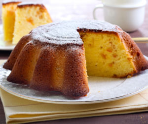 Koniec z suchym zakalcem! Ten przepis na babkę wielkanocną wilgotną to pewniak, który zawsze się udaje