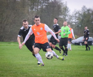 Start Toruń wygrywa po zaciętym meczu w Klamrach - zdjęcia z meczu
