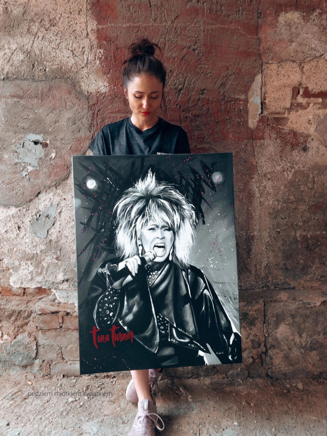 "Pędzlem, młotkiem, kwiatkiem" - bajkowe dzieła Kasi