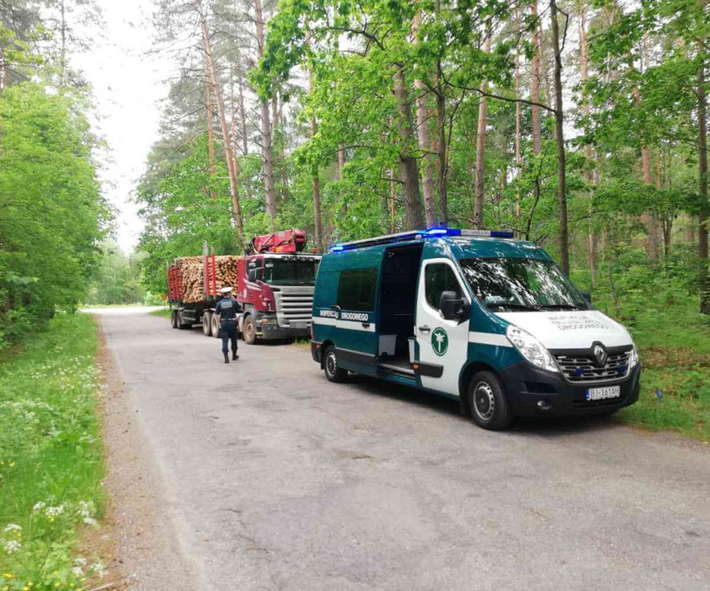Dziwne zachowanie podczas kontroli. Zostawił ciężarówkę i uciekł do lasu