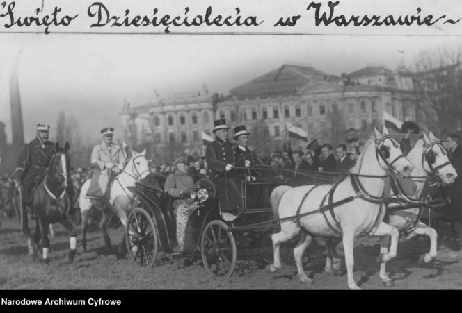 Warszawa miała lotnisko w samym centrum miasta. Dzisiaj jest tam wielki park!