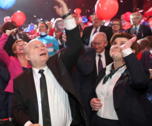 Prezes zabrał Szydło prezydentowi