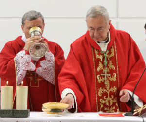 Biskup Tadeusz Bronakowskim, arcybiskup Stanisław Gądecki