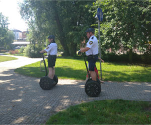 Bydgoscy strażnicy miejscy na segwayach 