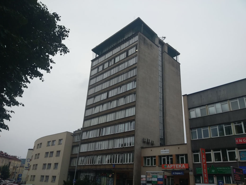Część rzeszowskich urzędników przeniesie się do wieżowca na Targowej