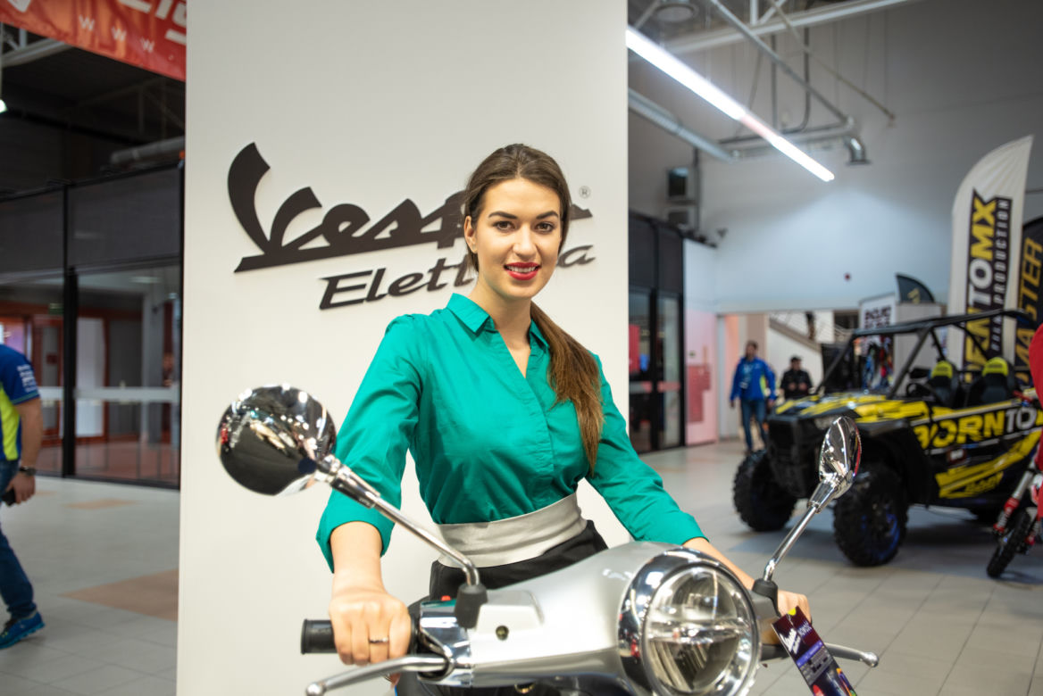 hostessy na Warsaw Motorcycle Show 2019 - GALERIA
