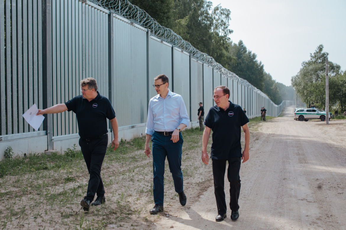 Zapora na granicy z Białorusią. Bariera fizyczna jest już gotowa