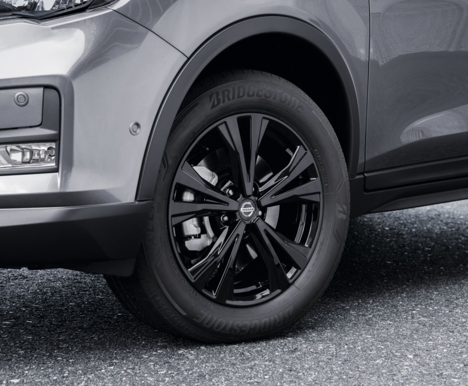 Nissan powiększa swoją ofertę. Nowa wersja wyposażena N-Tec przyciąga wzrokiem i bogatym wyposażeniem