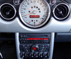 MINI Cooper 2003 rok