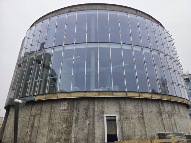 Duże opóźnienie rozbudowy Opery Nova. IV krąg wciąż w budowie