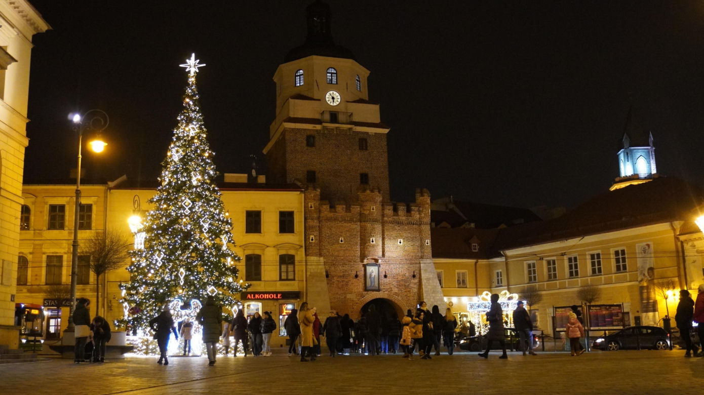 Lublin życzy „Wesołych świąt”. Tak się prezentują świąteczne iluminacje