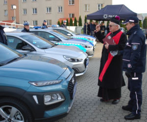 Policja w Ropczycach ma nowe radiowozy