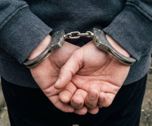  Seryjny włamywacz okradał firmy w 3 minuty. 32-latek w rękach policji 