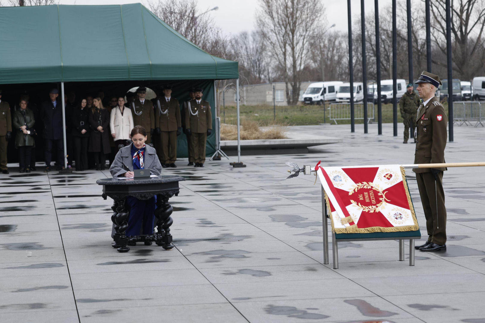 Regionalna Baza Logistyczna otrzymała sztandar wojskowy