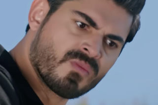 Panna młoda odcinki 75-78. Cihan prawie zginie, a Mukadder znajdzie sposób, jak pozbyć się Hancer