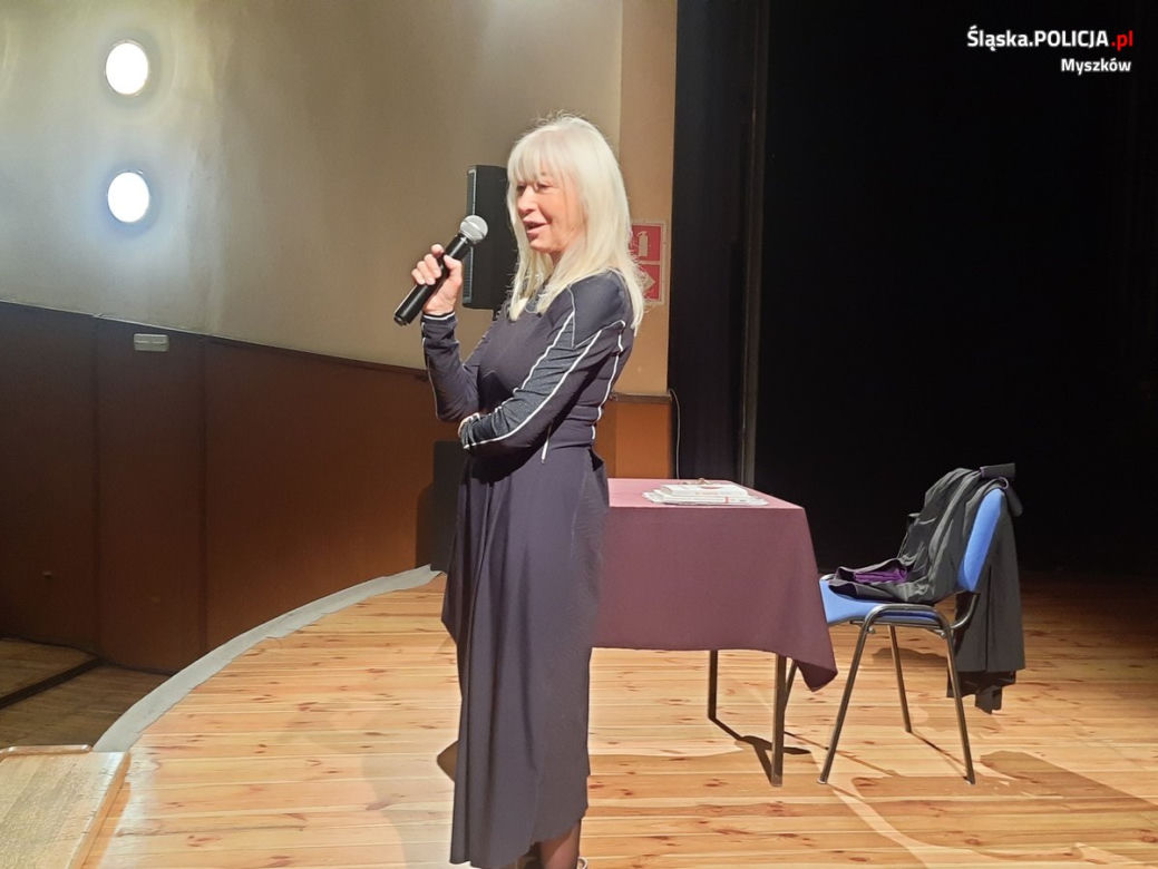 Anna Maria Wesołowska jest nie do poznania. Co oni jej zrobili?! Aż trudno uwierzyć