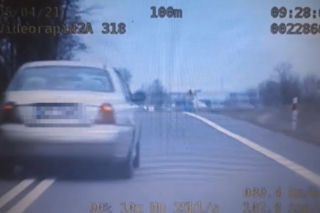 Wyprzedził radiowóz, a potem było już tylko gorzej! Pirat drogowy w okolicach Szamotuł