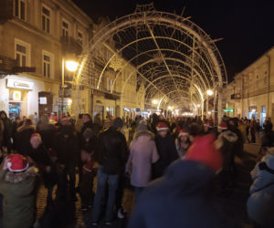 Rozbłysła świąteczna iluminacja Radomia