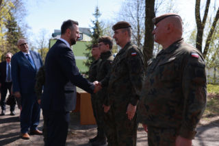 Nowa jednostka WOT pod Płockiem. Szef MON apeluje o wstępowanie do wojska