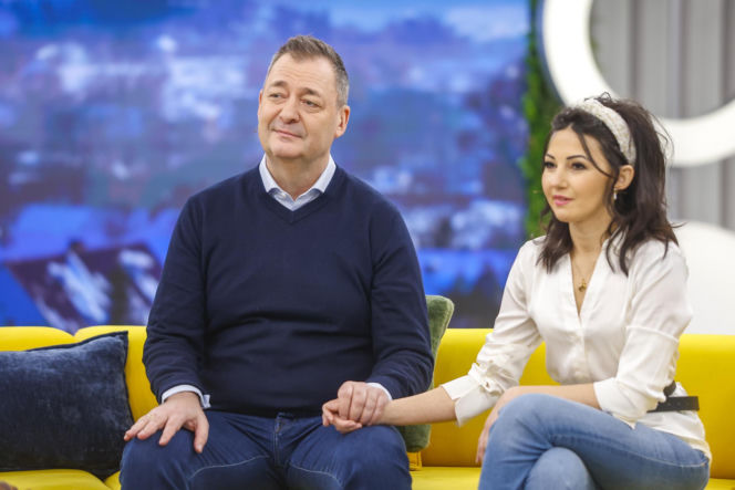 Jacek Rozenek po chorobie pokazał się z żoną. Tak mówią o różnicy wieku