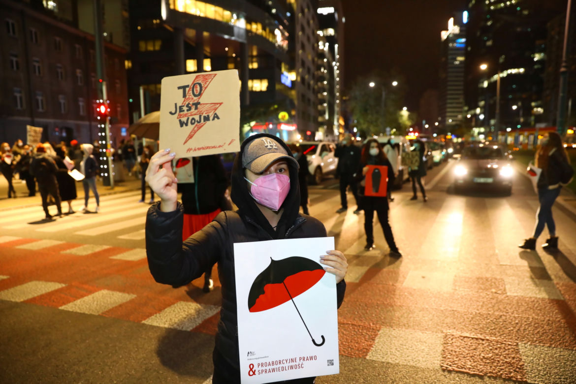 Ogólnopolski Strajk Kobiet: Protesty w całej Warszawie