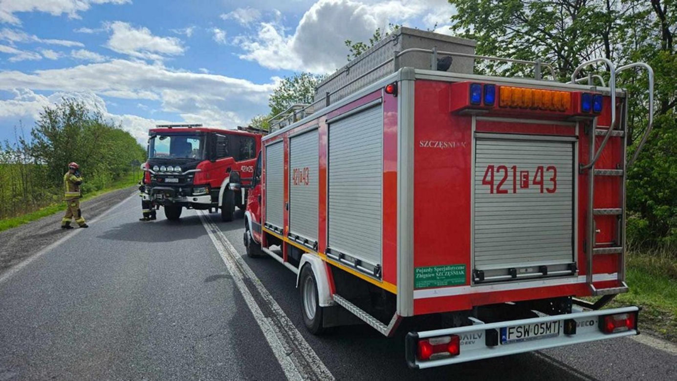 Tragiczny wypadek. Zginęli niemal pod domem. Wśród ofiar były piłkarz