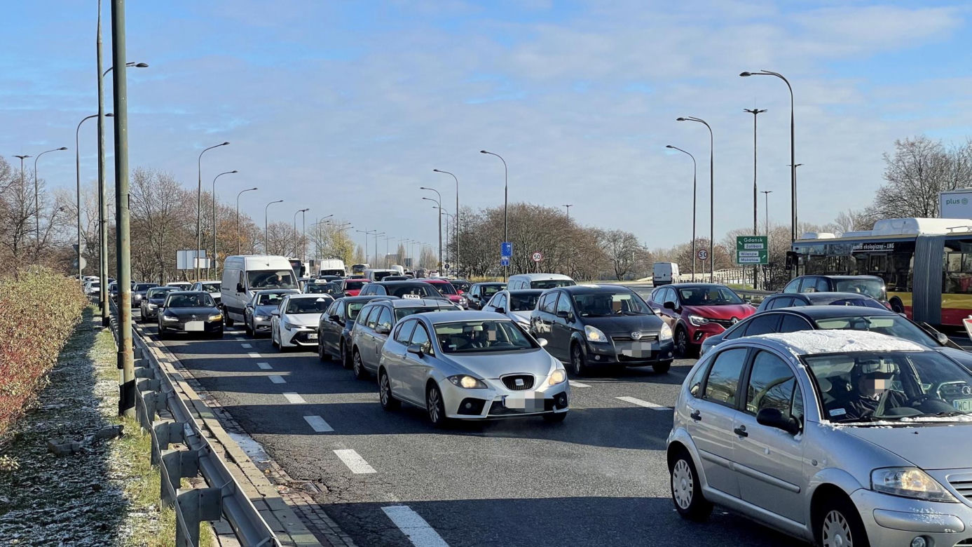 Rozkopali nowy wiadukt. Absurd na Trasie Łazienkowskiej