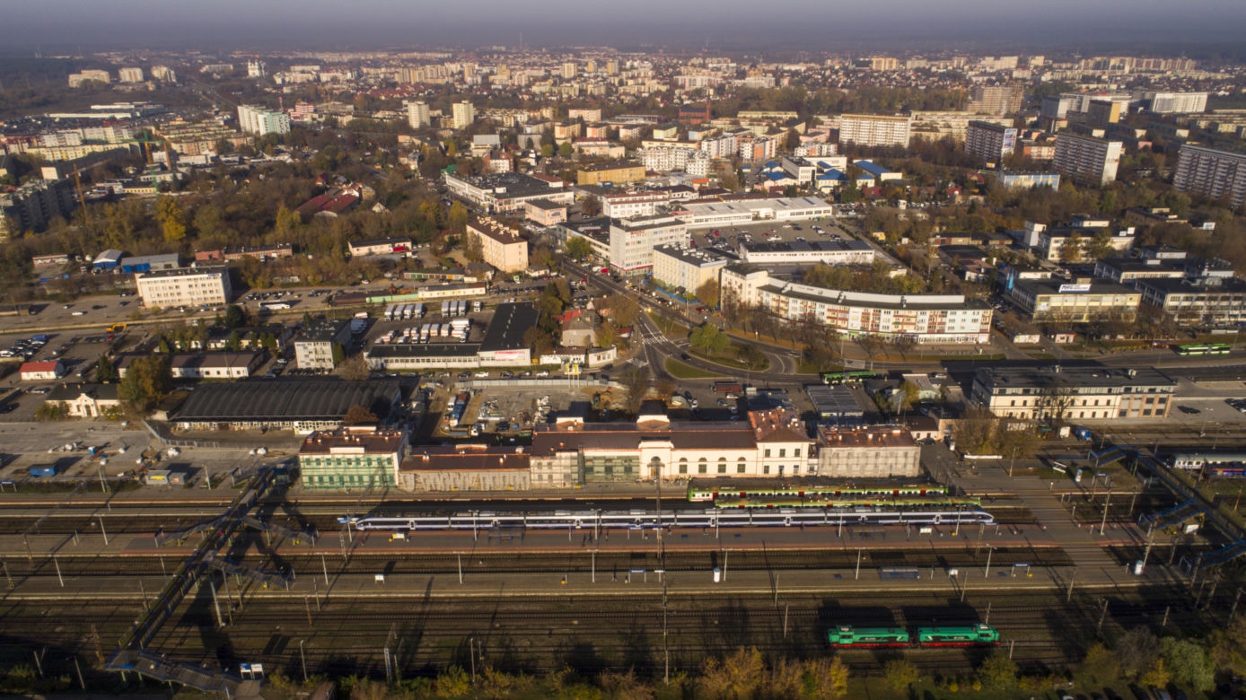 Tak powstawał nowy dworzec PKS. Zdjęcia droniq.pl