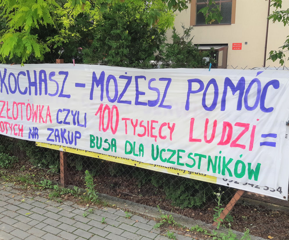 Baner z prośbą o złotówkę