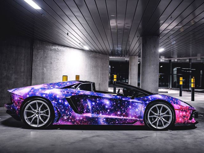 Lamborghini Aventador w galaktycznym lakierze
